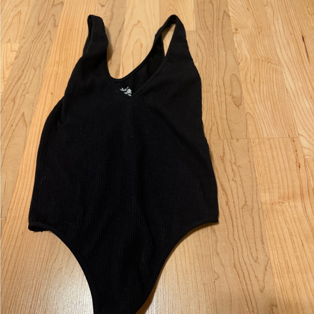 Colsie Black Ribbed Top